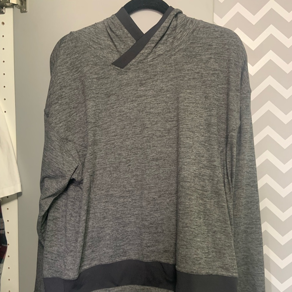 Mondetta large grey and black medium weight hoodie.